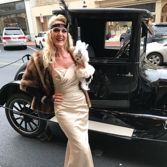 MEET YOUR POSHER - Dawn aka TucciCucci - Picture 3 of 6